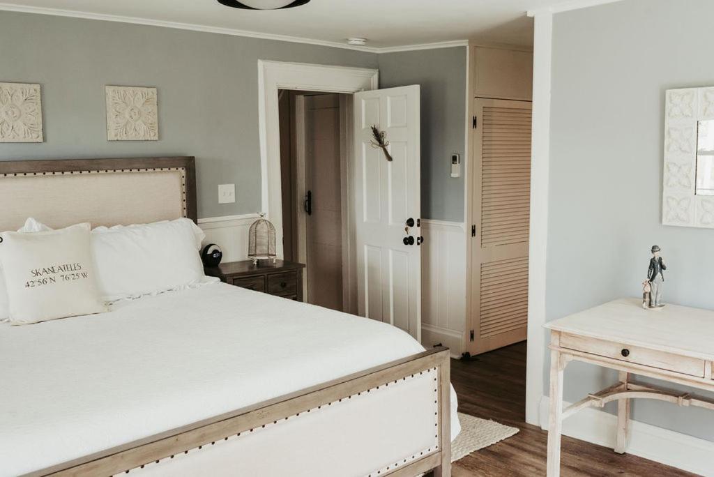 Hotel The Bond 1835 Skaneateles Esterno foto